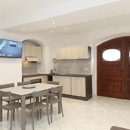 Casa Vacanze Nonna Pina * Cefalù